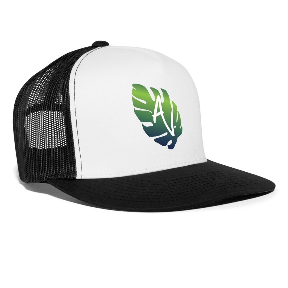 Adventure Villa Classic Trucker hat - white/black